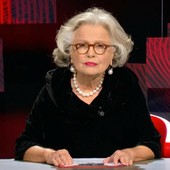 Roberta Petrelluzzi, conduce la celebre trasmissione di RaiTre Roberta Petrelluzzi, conduce la celebre trasmissione di RaiTre
