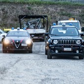 Alba, blitz dei Carabinieri al campo nomadi "Pinot Gallizio" Alba, blitz dei Carabinieri al campo nomadi "Pinot Gallizio"