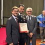 Il comandante Santoro col sindaco Alberto Gatto e l'ex primo cittadino Carlo Bo