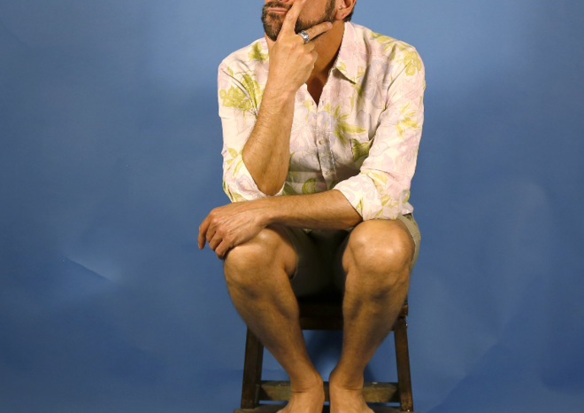 A Moncalvo va in scena "Mi dimetto da uomo": Sergio Assisi in un viaggio tra satira, poesia e umane contraddizioni A Moncalvo va in scena "Mi dimetto da uomo": Sergio Assisi in un viaggio tra satira, poesia e umane contraddizioni