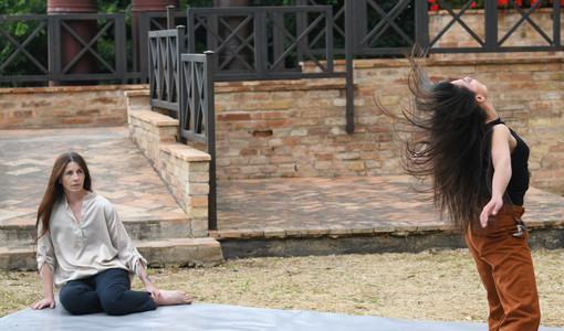 Canelli in Teatro Summer, la danza contemporanea chiude la stagione alla chiesa di San Rocco Canelli in Teatro Summer, la danza contemporanea chiude la stagione alla chiesa di San Rocco