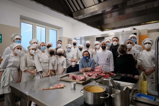 Una lezione sulla carne e il benessere animale per i ragazzi della scuola alberghiera di Agliano e Asti