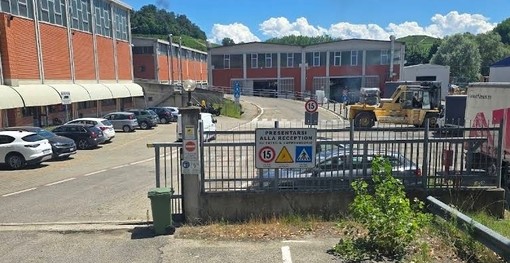 Nubi sul futuro della Sta di San Martino Alfieri, la Fiom lancia l'allarme per 120 lavoratori Nubi sul futuro della Sta di San Martino Alfieri, la Fiom lancia l'allarme per 120 lavoratori