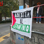 Il manifesto di sabato durante la sensibilizzazione contro TEVA di alcuni rappresentanti della società civile Il manifesto di sabato durante la sensibilizzazione contro TEVA di alcuni rappresentanti della società civile