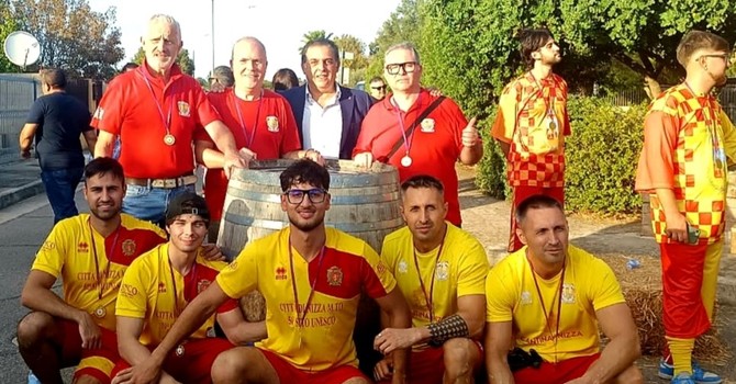 Alcune immagini della delegazione nicese in Sardegna Alcune immagini della delegazione nicese in Sardegna