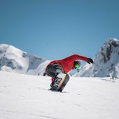 Stagione sciistica al via con il casco obbligatorio per tutti