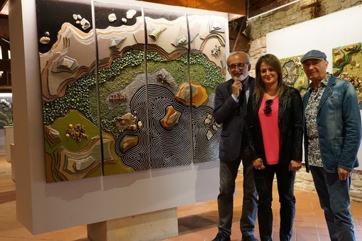 “L’urlo della natura”: la personale di Piero Racchi inaugurata al Castello di Monastero Bormida