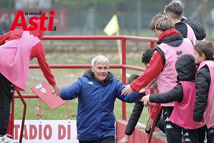 Mister Marco Sesia alla guida dell’Asti nella stagione 2024/25 (Ph: MerfePhoto) Mister Marco Sesia alla guida dell’Asti nella stagione 2024/25 (Ph: MerfePhoto)