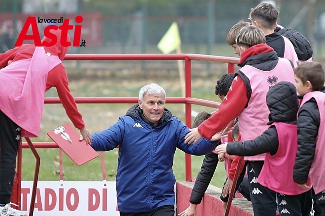 Mister Marco Sesia alla guida dell’Asti nella stagione 2024/25 (Ph: MerfePhoto) Mister Marco Sesia alla guida dell’Asti nella stagione 2024/25 (Ph: MerfePhoto)