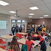 In questi giorni alunni e alunne della classe terza media del plesso di Bossolasco si trovano nel piccolo comune di Saint-James, in Normandia In questi giorni alunni e alunne della classe terza media del plesso di Bossolasco si trovano nel piccolo comune di Saint-James, in Normandia