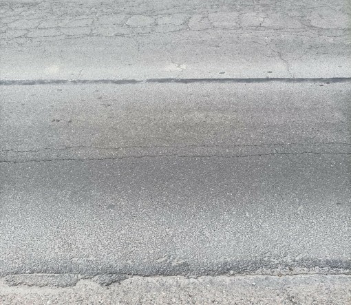 In viale Partigiani pedoni a rischio per la segnaletica deteriorata?