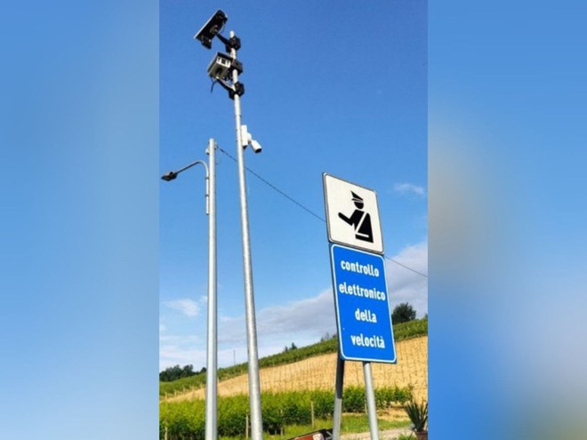 Il rilevatore di velocità al centro del confronto