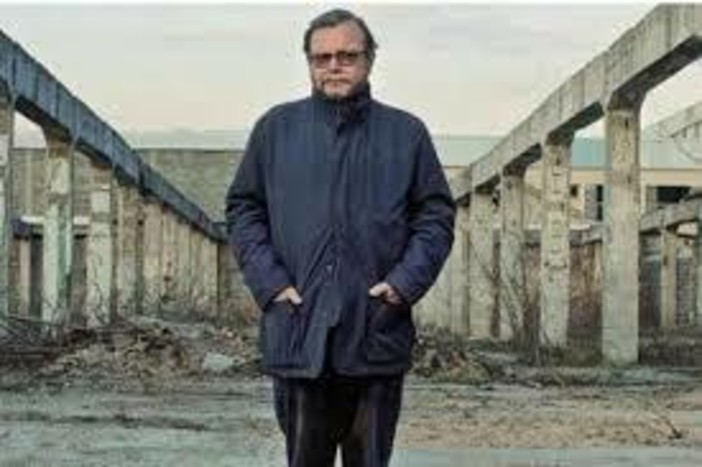 &quot;Ero l'uomo della guerra&quot;: la doppia vita di Vito Alfieri Fontana, da produttore di mine a sminatore