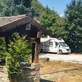 Contro l’afa della città la ricetta c’è: a Roaschia (Cuneo) un’area camper e tende nel cuore della Valle Gesso Contro l’afa della città la ricetta c’è: a Roaschia (Cuneo) un’area camper e tende nel cuore della Valle Gesso