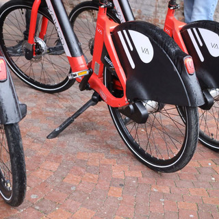 Dopo le polemiche di alcuni lettori, spostata la stazione di bike sharing di corso XXV Aprile