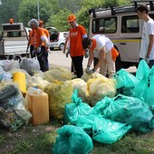 I rifiuti raccolti ad Alba durante un'edizione di Spazzamondo