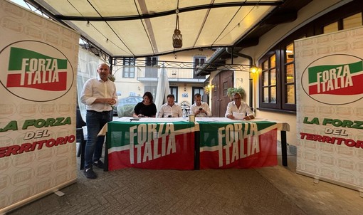 Tre immagini dell'assemblea