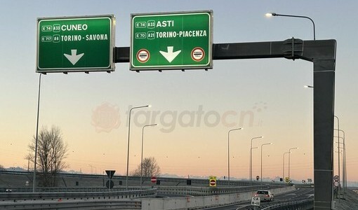 Pedaggi in autostrada, i rincari di Capodanno restano una ferita aperta: "Con accise e viabilità, l'autotrasporto è in ginocchio" Pedaggi in autostrada, i rincari di Capodanno restano una ferita aperta: "Con accise e viabilità, l'autotrasporto è in ginocchio"