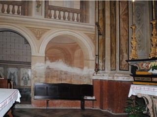 Altare prima dei lavori