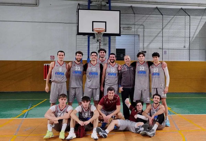 Avis Polisportiva Cr Asti espugna Carignano: decisivi i canestri di Biondi e la freddezza nel finale