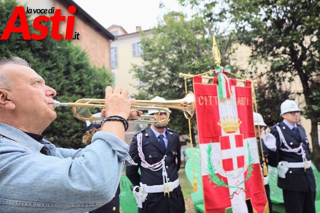 Asti ricorda Mauro Alganon e le vittime della strage di Bologna: domani la commemorazione ai giardini a lui dedicati Asti ricorda Mauro Alganon e le vittime della strage di Bologna: domani la commemorazione ai giardini a lui dedicati