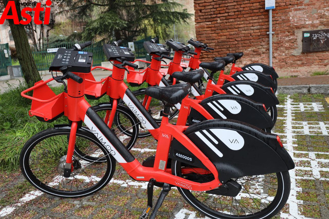Bike Sharing: tra buone intenzioni e strategie assenti Bike Sharing: tra buone intenzioni e strategie assenti