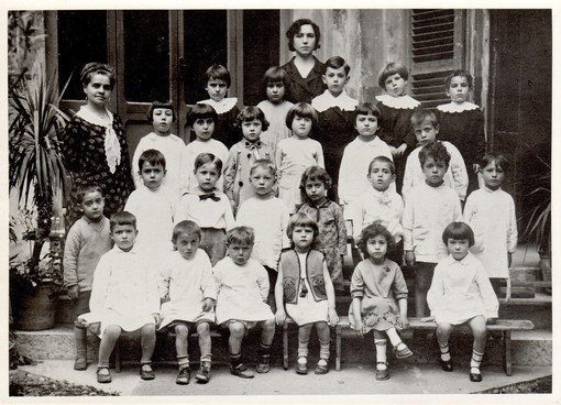 La scuola astigiana di un secolo fa rivive al Museo Diocesano: in mostra fotografie e strumenti scientifici La scuola astigiana di un secolo fa rivive al Museo Diocesano: in mostra fotografie e strumenti scientifici