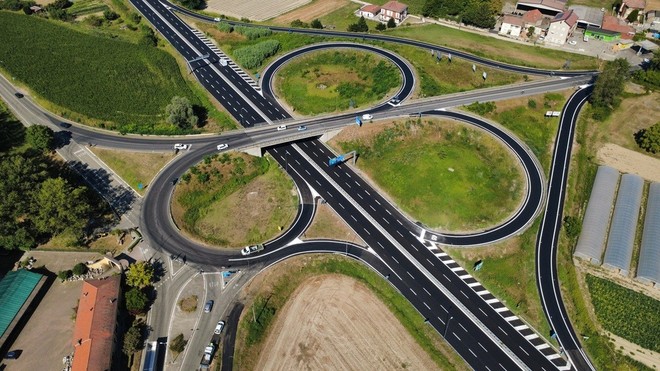 Lavori da 3 milioni di euro sul ponte del Tanaro, scattano i cantieri sulla Statale 231 ad Asti Lavori da 3 milioni di euro sul ponte del Tanaro, scattano i cantieri sulla Statale 231 ad Asti