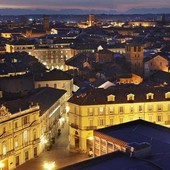 Asti in notturna (Enzo Isaia)
