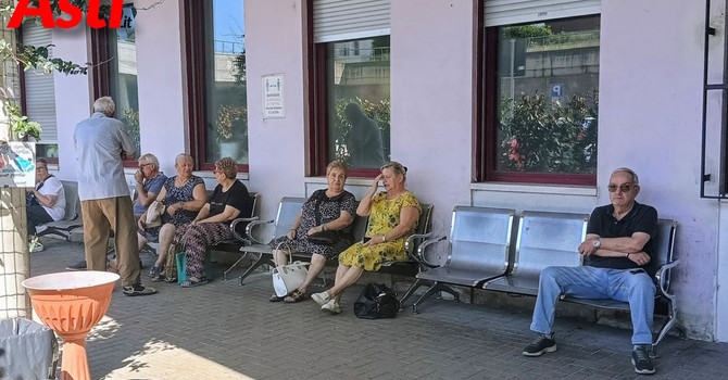 Polemiche per le attese al Pronto soccorso di Asti, le precisazioni dell'Asl At: &quot;La riduzione degli spazi si è resa necessaria per consentire gli interventi di adeguamento anti-sismico&quot;