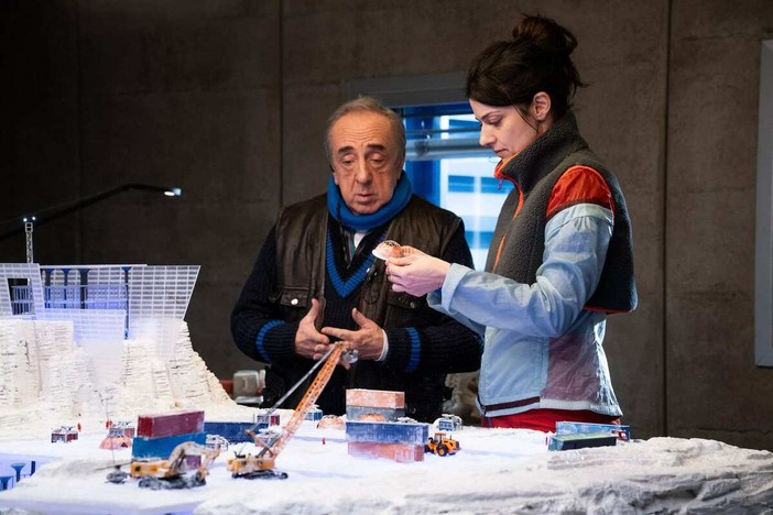 Questa settimana al cinema: arriva Antartica, l’esordio alla regia di Lucia Calamaro tra scienza, tensioni umane e ghiacci dell’Antartide
