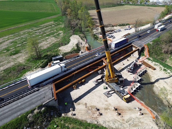 Chiusura notturna sulla tangenziale di Asti per lavori ai viadotti sul Tanaro