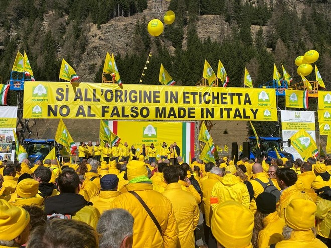 Coldiretti Asti al Brennero lunedì 27 aprile: "C'è bisogno di pace. La guerra è tragedia umana, sociale ed economica"