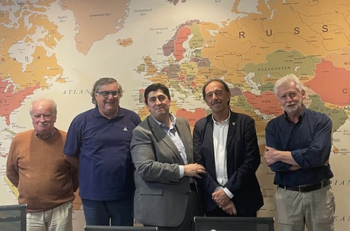 L’astigiano Francesco Marzo (il quarto da sinistra) con i componenti del nuovo Consiglio Direttivo del CSV Piemonte L’astigiano Francesco Marzo (il quarto da sinistra) con i componenti del nuovo Consiglio Direttivo del CSV Piemonte