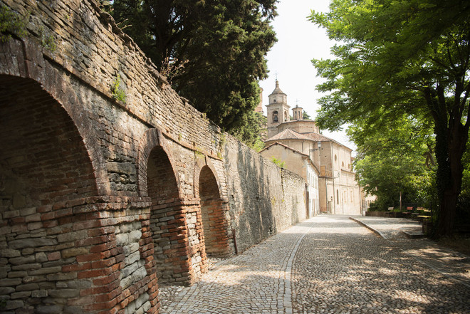 Un'immagine dal Borgo Antico di Calamandrana Alta