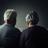 Le persone ritratte sono state generate con l'AI e pertanto non fanno riferimento ai reali protagonisti della vicenda