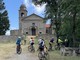 Un gruppo di cicloturisti a Roccaverano