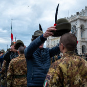 Un'immagine della cerimonia del cappello
