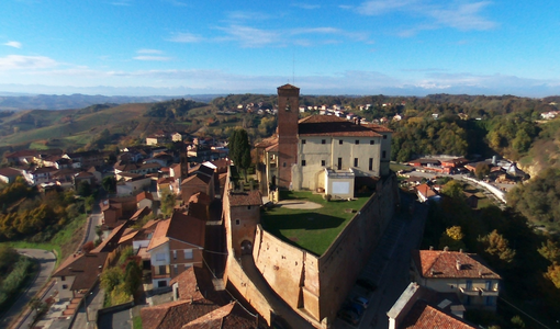 Il castello di Cisterna Il castello di Cisterna