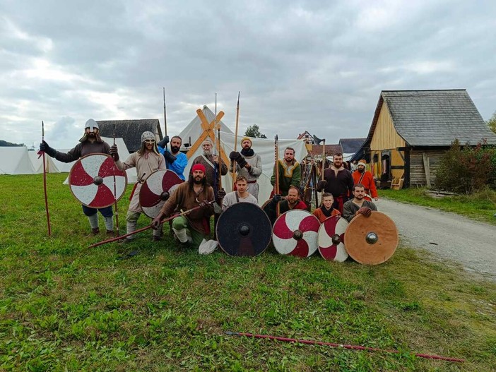 Montafia e l’Astigiano al centro della scherma storica: il Contemezzocuore racconta l’avventura in Germania e il progetto Fjallaland