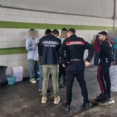 Due immagini dei controlli effettuati dall'Arma