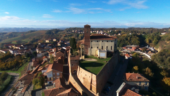 Castello di Cisterna d'Asti