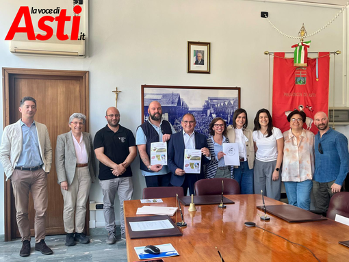 I rappresentati delle cantine e gli organizzatori dell'evento Ciclovino