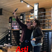 Piero Pelù con Chiara Buratti
