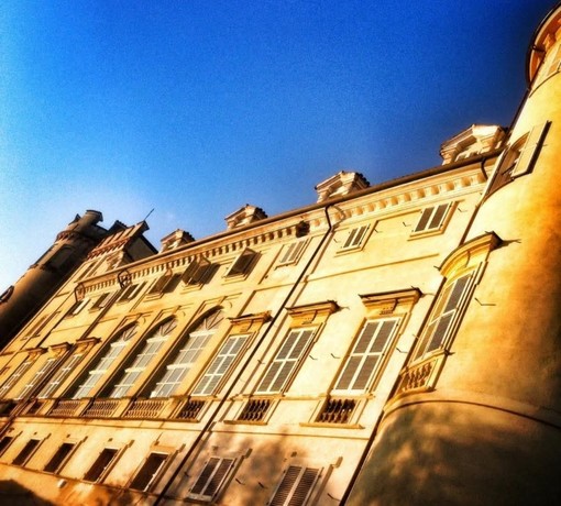 Il castello di Costigliole d'Asti, sede della mostra
