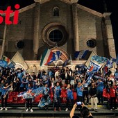 La incontenibile gioia dei tifosi napoletani (Galleria fotografica e video di Merfephoto - Efrem Zanchettin)