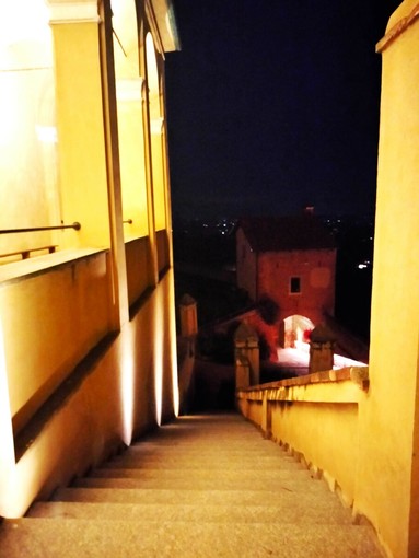 Tutto esaurito per Cheeseterna: musica, sapori autentici e visite notturne al castello di Cisterna Tutto esaurito per Cheeseterna: musica, sapori autentici e visite notturne al castello di Cisterna