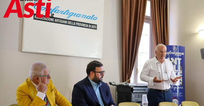 Nell'immagine, da sinistra a destra: il presidente Dellavalle, l'ingegner Carosso e il direttore Bossi (Ph. Merfephoto - Efrem Zanchettin)