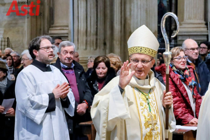 Monsignor Prastaro in un'immagine d'archivio (ph. Merfephoto)
