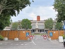 Divieti in piazza Alfieri in preparazione della scorsa edizione della rassegna
